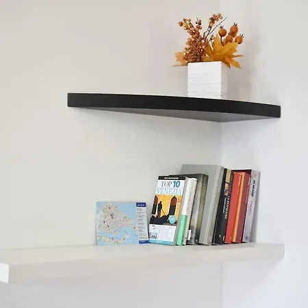 Comfy 2 Bedrooms And Free Parking - Quite Area Lejlighed *