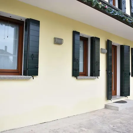 Comfy 2 Bedrooms And Free Parking - Quite Area Favaro Veneto